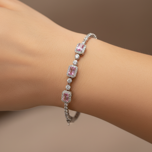 Luxury Emerald-Style Center Western Flexible Bracelet