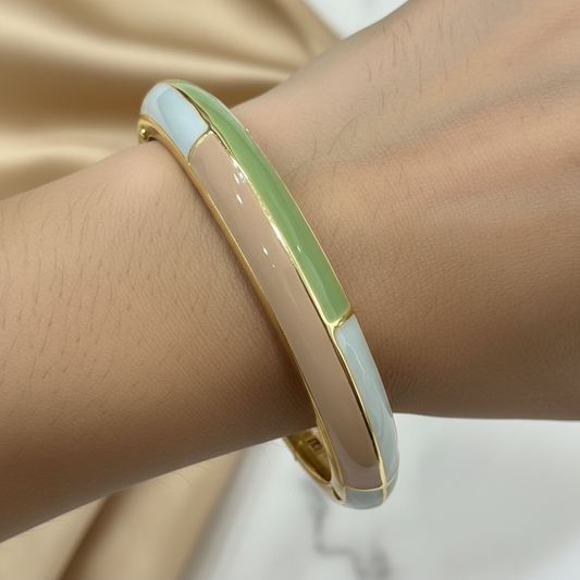 Minimal Panel Meenakari Kada for Women
