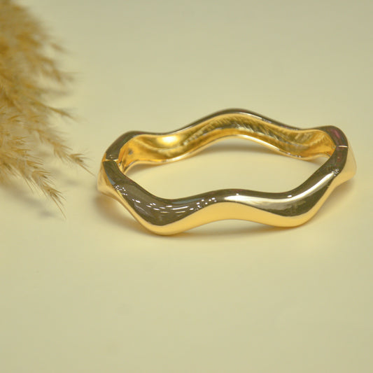 Wave Luxe Gold Cuff Bracelet