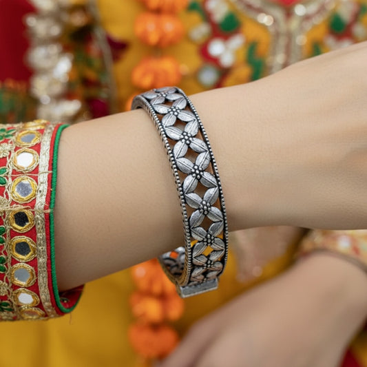 2pc German Silver Floral Cutwork Kada Bangles for Women