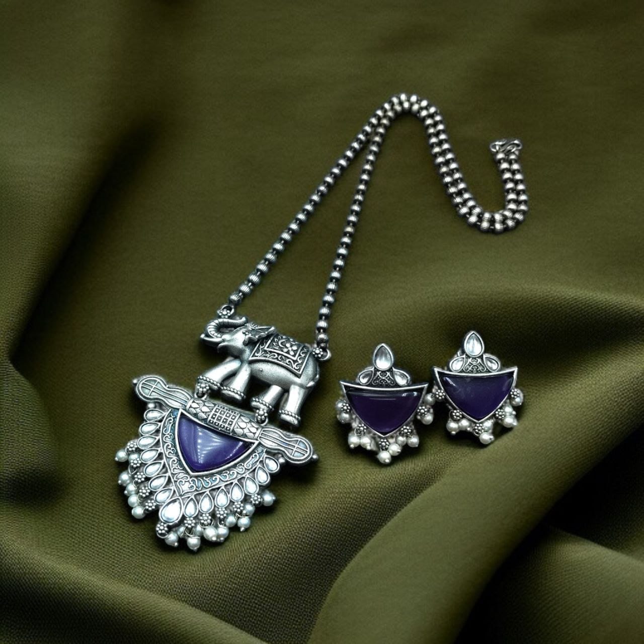 German Silver Elephant Pendant Necklace Set for Women | Lady Zone