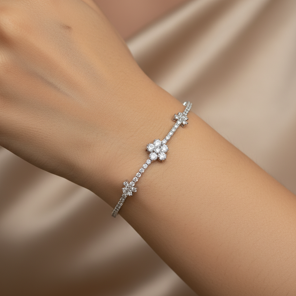 Elegant Flower Design Adjustable Flexible Bracelet