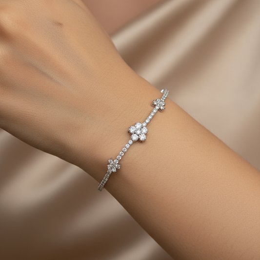 Elegant Flower Design Adjustable Flexible Bracelet