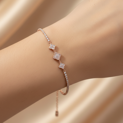 Minimal Crystal Clover Flexible Bracelet
