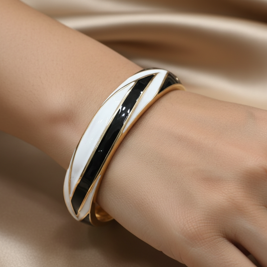 Sleek Stripe Meenakari Kada for Women