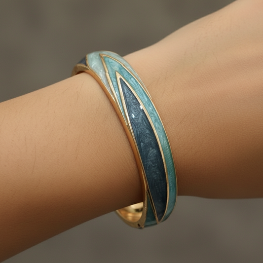 Sleek Stripe Meenakari Kada for Women