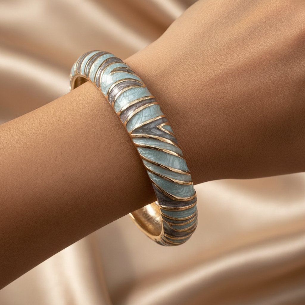 Wave Pattern Meenakari Kada for Women
