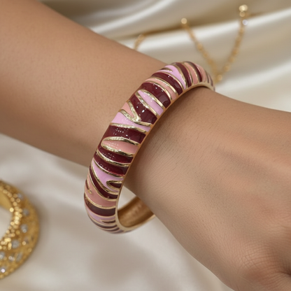 Wave Pattern Meenakari Kada for Women