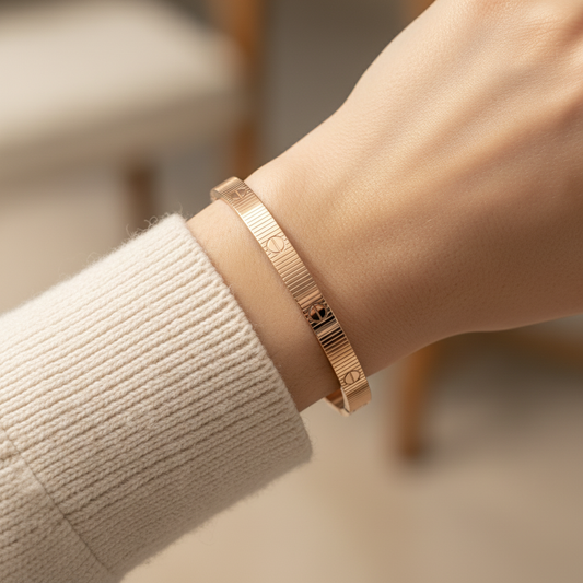 Textured Screw Design Bracelet for Women