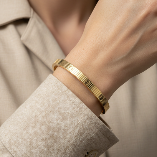 Textured Screw Design Bracelet for Women