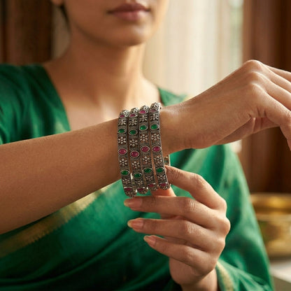 4 PC Oxidized Floral Stone Bangle Set | Lady Zone