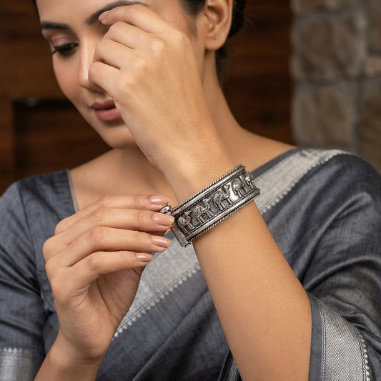 2 PC Vintage Camel Design Oxidised Kada Bracelet for Women | Lady Zone