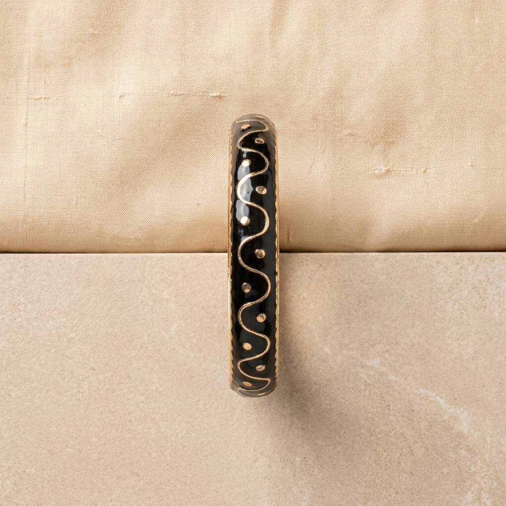 Artisan Wave-Pattern Gold-Finish Bangle  | Lady Zone