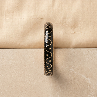 Artisan Wave-Pattern Gold-Finish Bangle  | Lady Zone