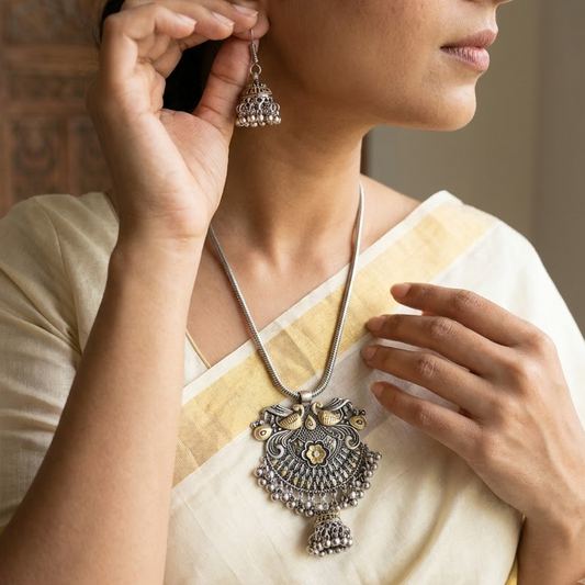 Dual-Tone Oxidized Peacock Pendant Necklace Set | Lady Zone