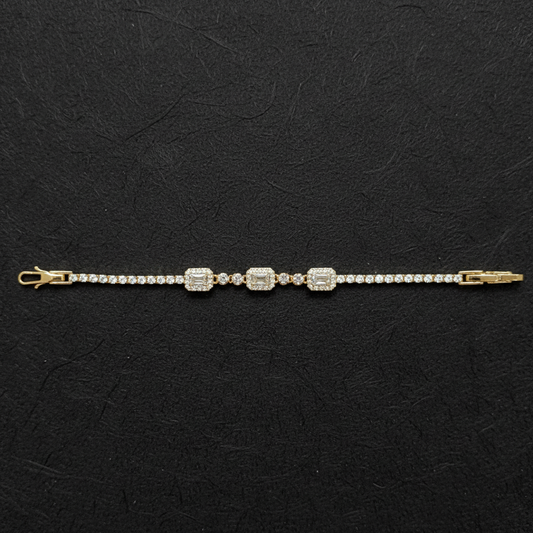 Luxury Emerald-Style Center Western Flexible Bracelet