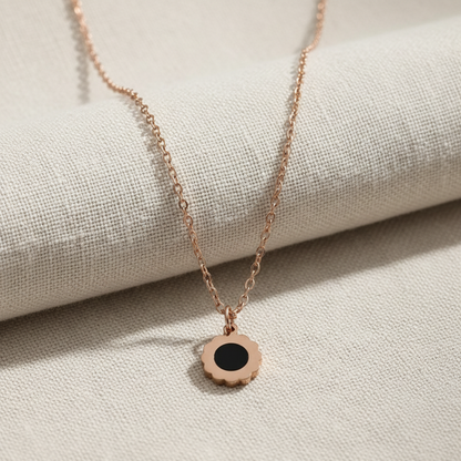 Minimal Floral Black Stone Chain Pendant Necklace for Women