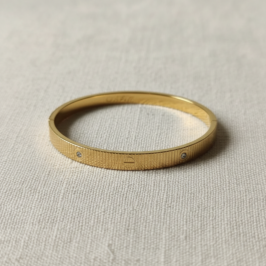 Textured Slim Bracelet for Women